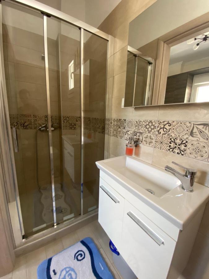 Villa Emerald Luxury Living Nikiti  Exterior photo
