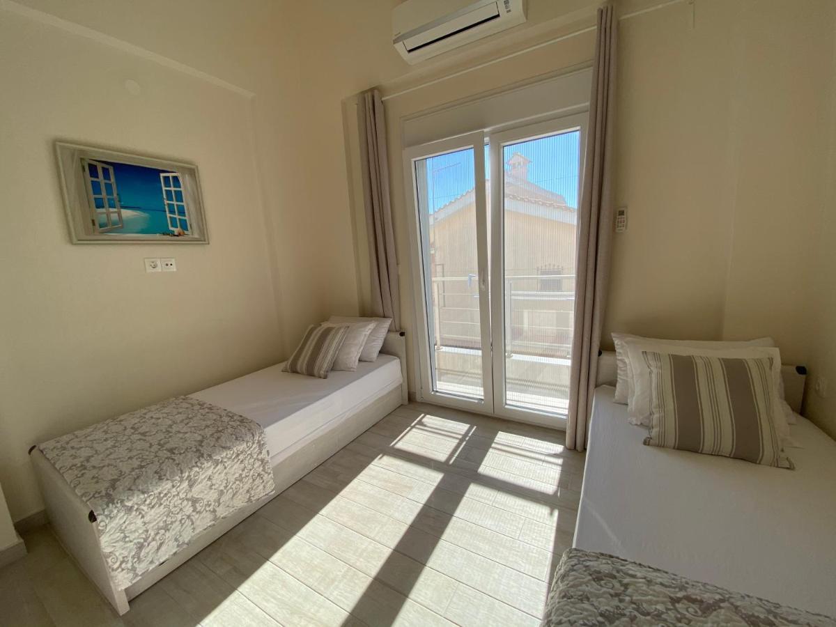 Villa Emerald Luxury Living Nikiti  Exterior photo
