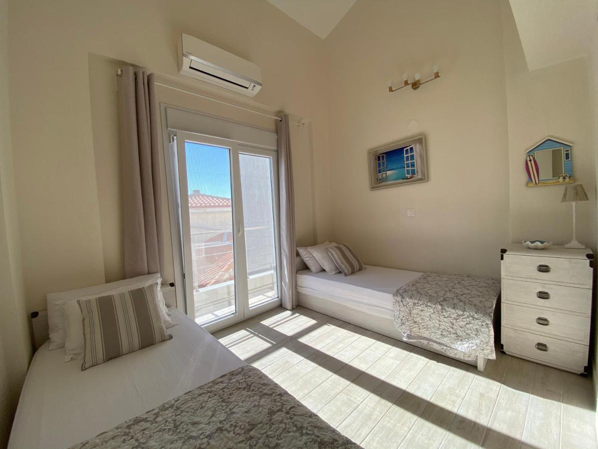 Villa Emerald Luxury Living Nikiti  Exterior photo